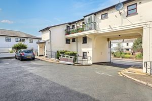 Photo 9- click for photo gallery